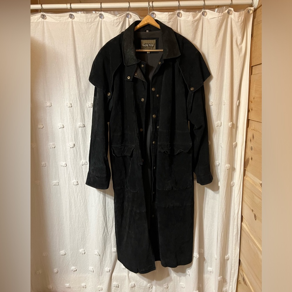Leather coat - Picture 2 of 8